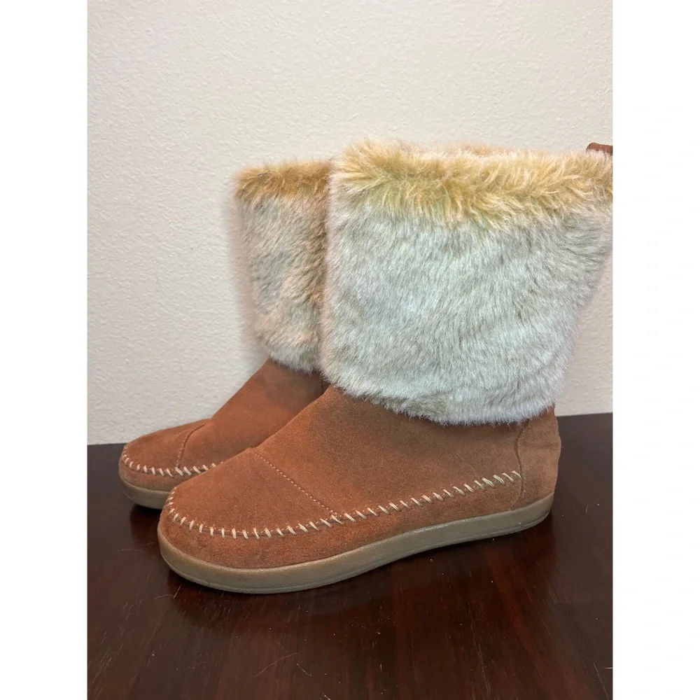 Toms Nepal Suede Boots‎ Size 8